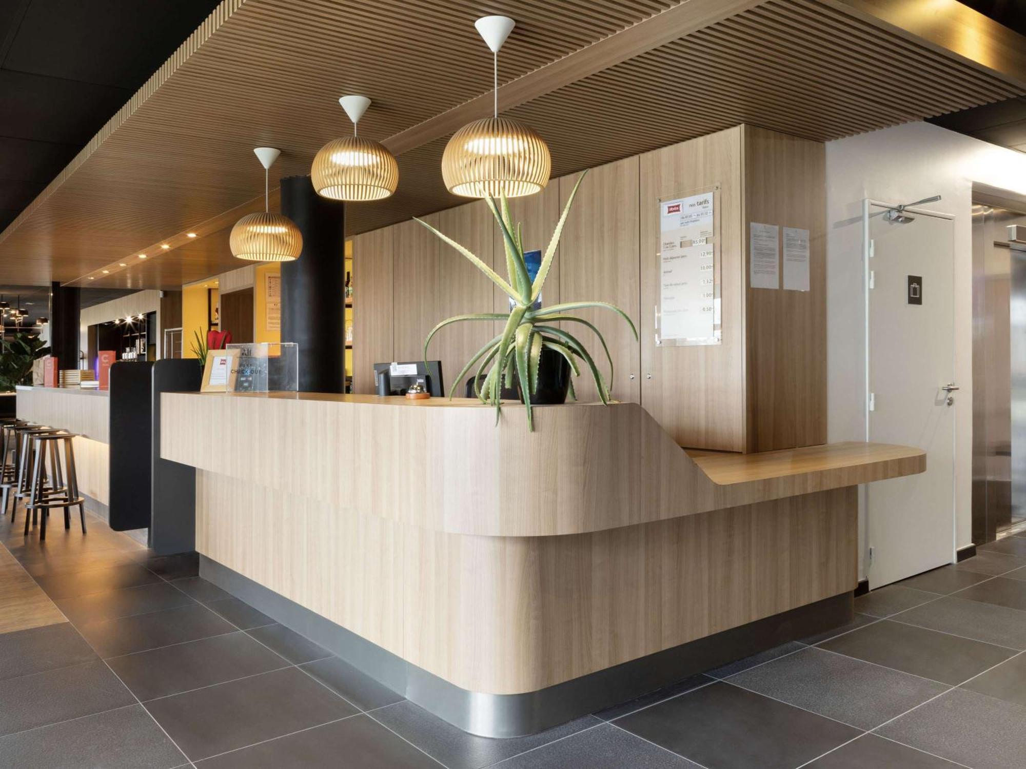 Ibis Douai Dechy Hotell Eksteriør bilde
